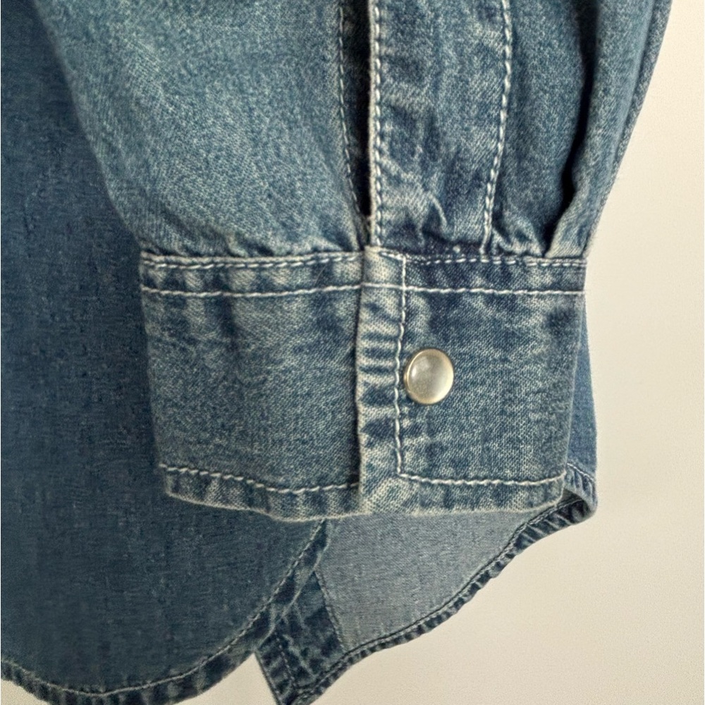 VTG 90’s Chambray AT LAST Oversized Denim Zip Front Shirt w Pearl Snaps - Size L - Picture 7 of 10